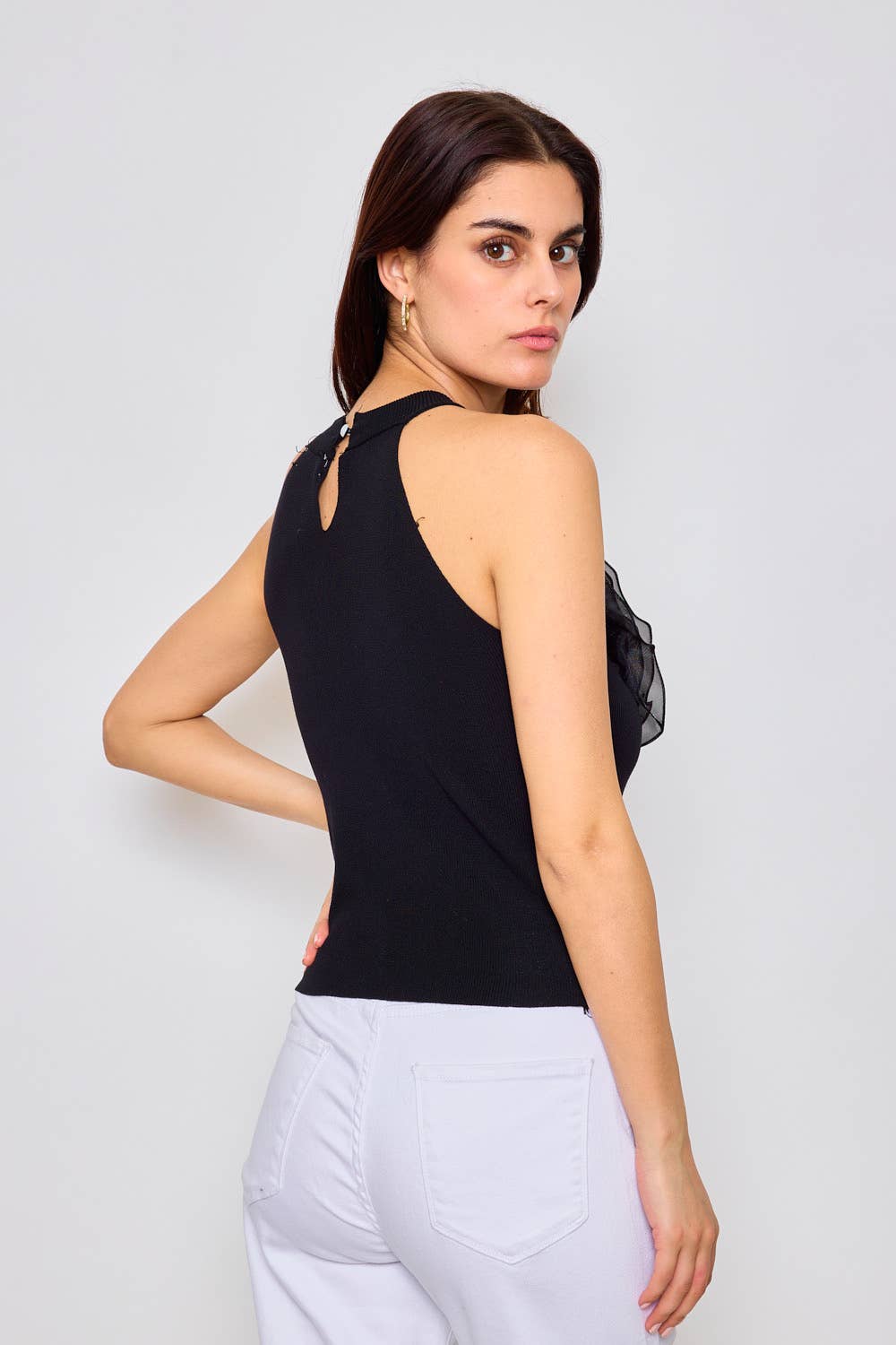 Frime - Wholesale Blouse - Women's - Sleeveless top with embossed flower on the front - 24626