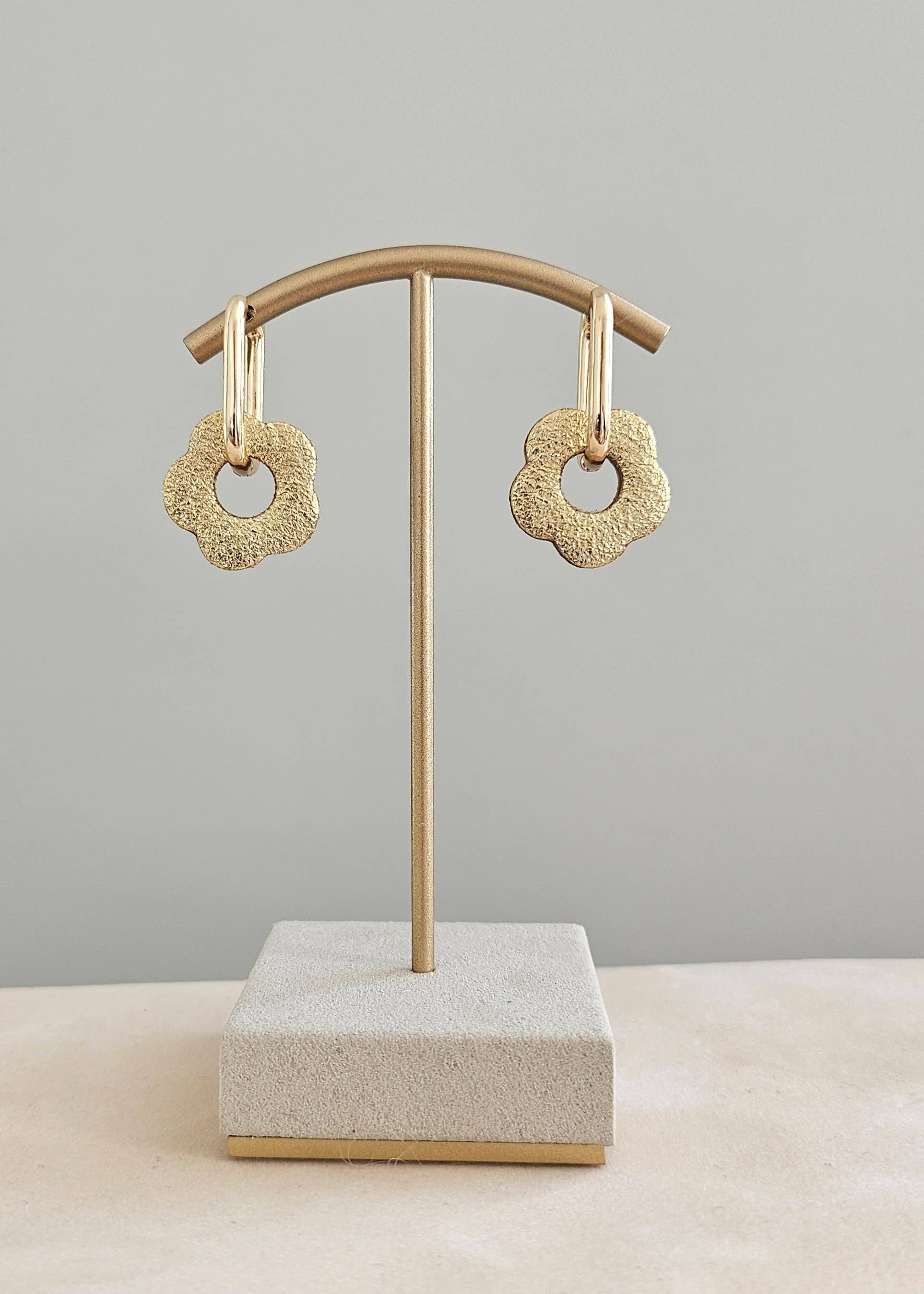 Royal marais - Wholesale Hoop Earrings - upcycled leather flower hoops 13