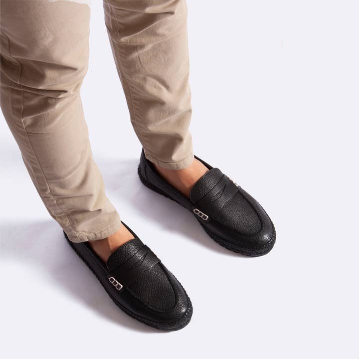 Moc Noir voor wholesale door Poq Collection