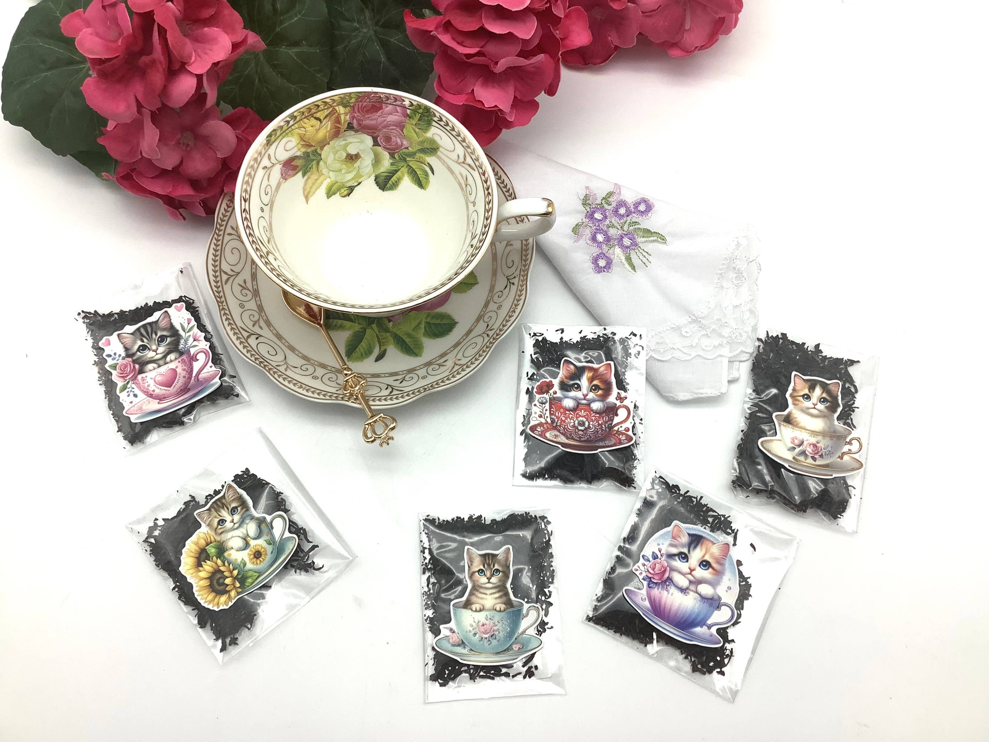 All Little Cute Things – wholesale Löst te – Katt i en vintage tekopp Kitty-sortiment av Loose Tea-paket5