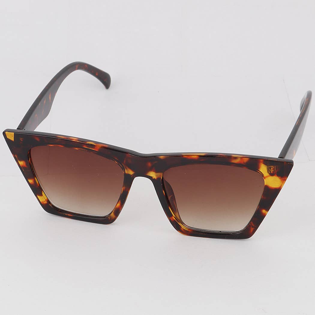 MIX COLOR Oversized Cat Eye Sunglasses for wholesale on Faire4
