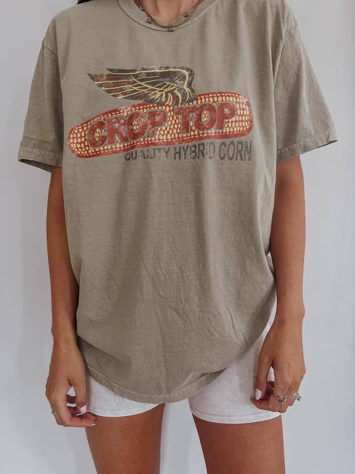 T-shirt in cotone con top corto - Khaki per la vendita all'ingrosso da parte di The Neutral Club Co.