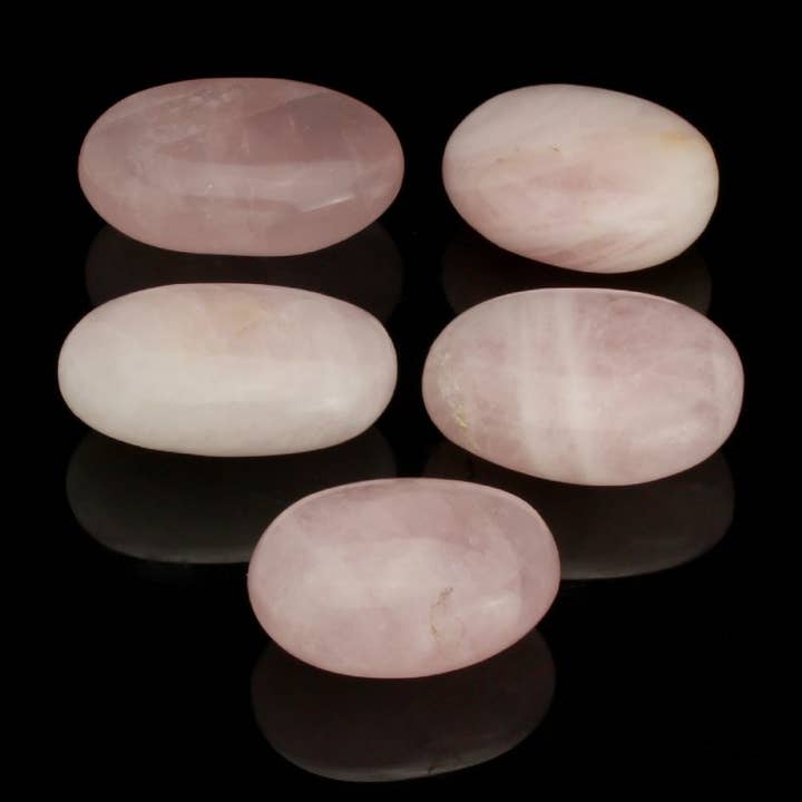 UniArt – Engroshandel Spirituelle sten og krystaller – Palmesten af kvartskrystal, hvid eller rosa