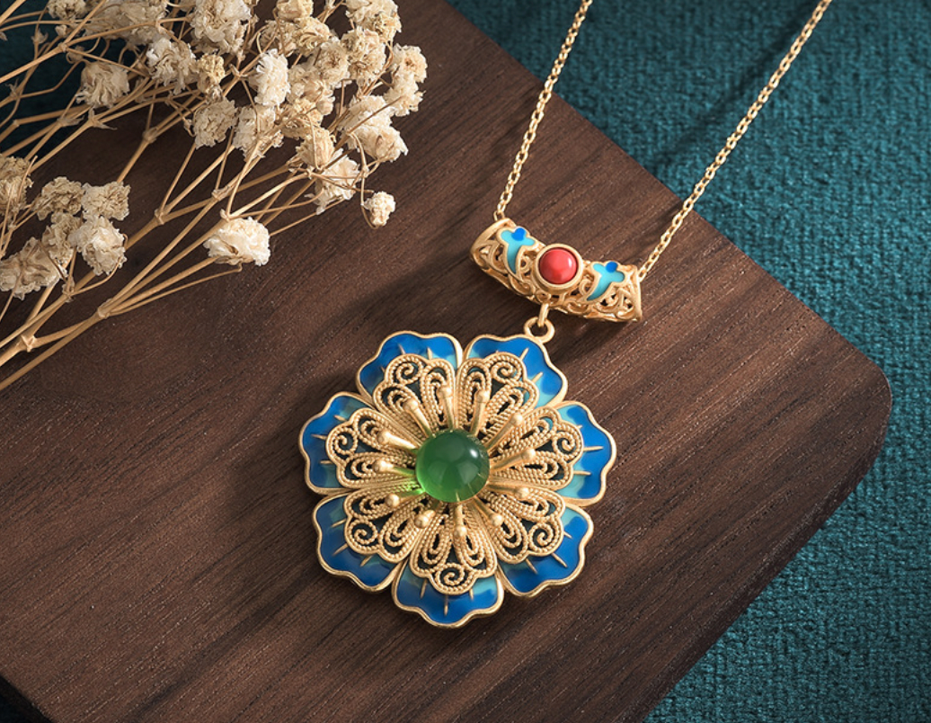 Bright MacMing - Wholesale Pendant/Charm Necklace - Detailed Blue Enamel Flower Necklace2