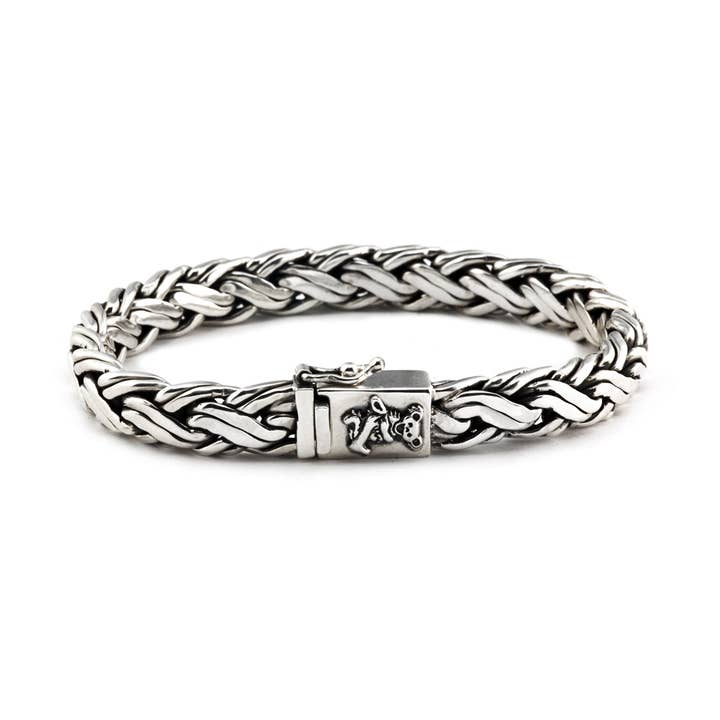 Bracelet en argent sterling Dancing Bears pour la vente par Cynthia Gale New York