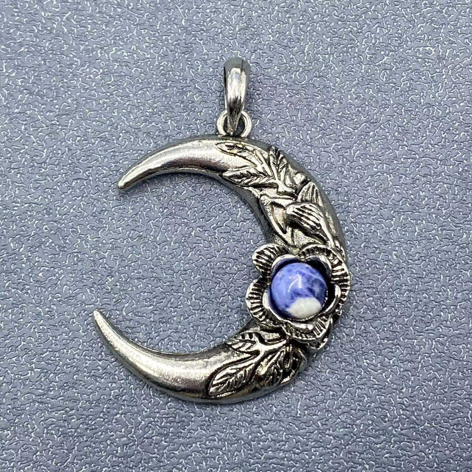 Mio Queena – wholesale Spiritual stone/crystal – Vintage Inlaid Stone Rose Moon Charm Pendant - CS/MS20