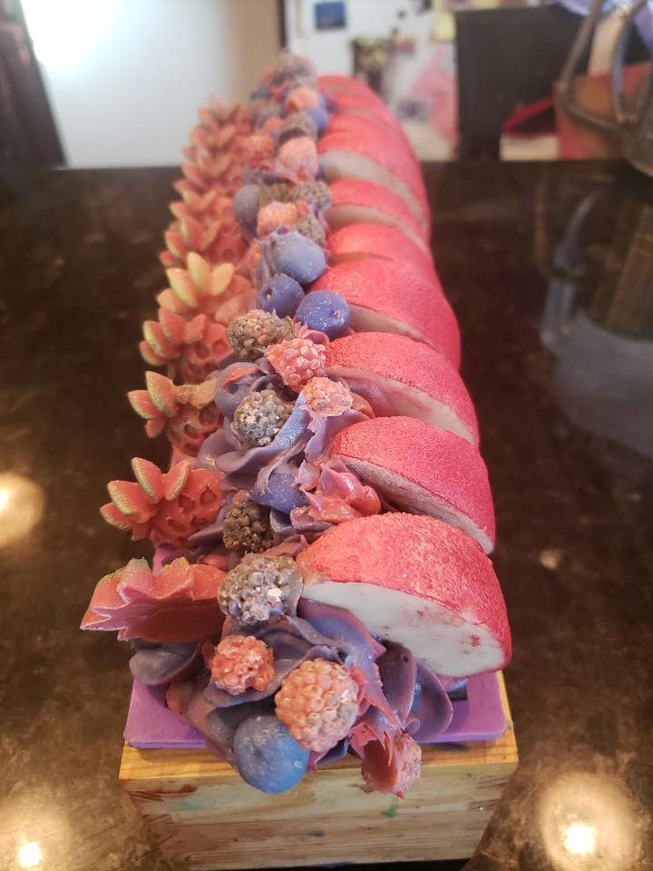 À propos de Damn Time (Apple Sage Berry) pour la vente par Zinnia Virgo Soaps, LLC