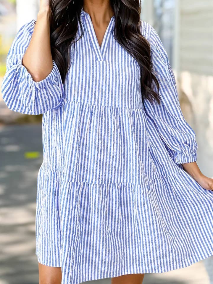 Robe Mini à Volants à Rayures et Col en V | Taille Plus 1X-4X pour la vente par Aapparella