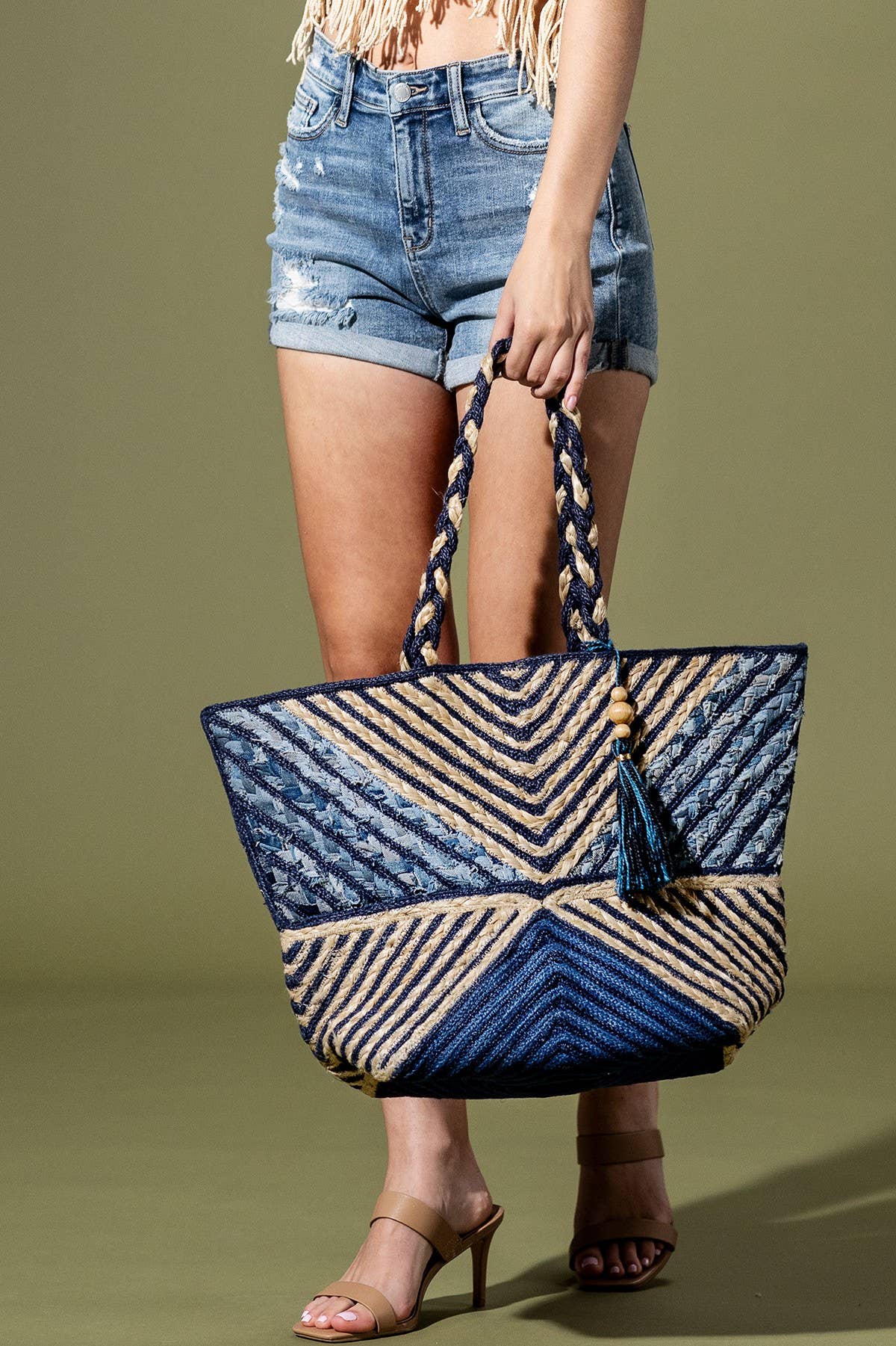 Kobe Jute Shoulder Bag for wholesale on Faire4