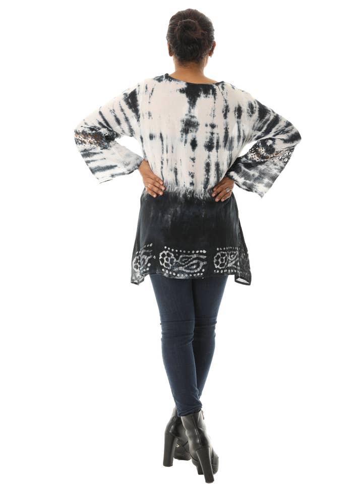 Shoreline Wear. INC – wholesale Tunic – Women’s – Long Sleeve Tie Dye V-Neck Tunic with Floral & Mesh Pattern4