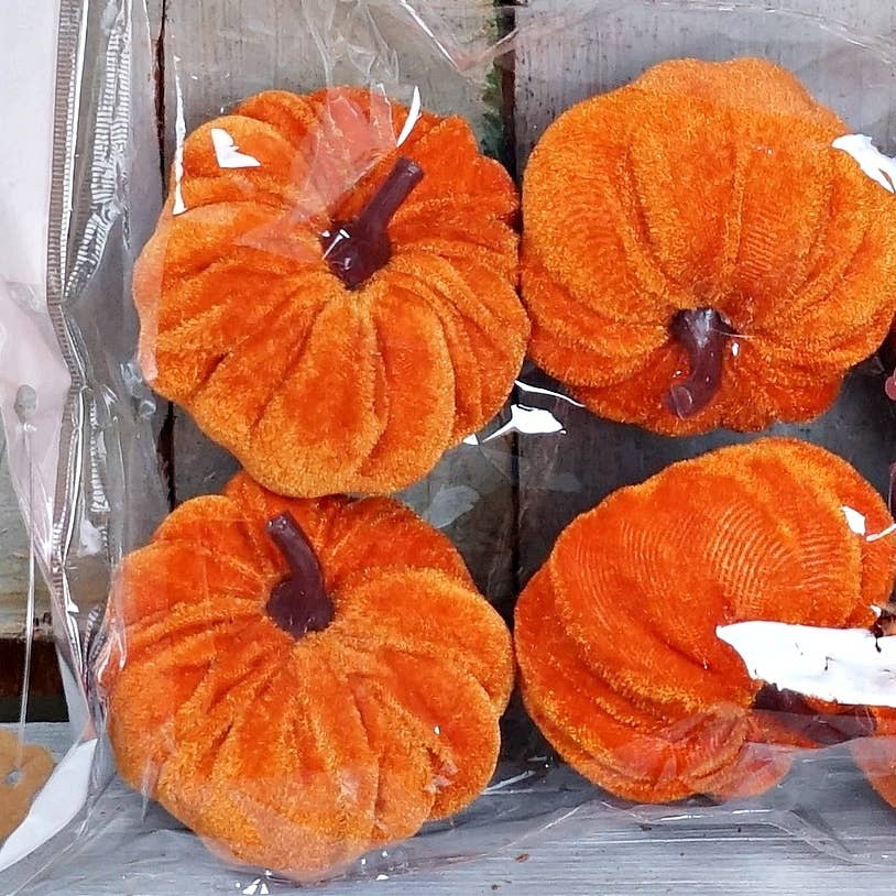 Impressive Enterprises, Inc. - Wholesale Decorative Tabletop Object - ISB79865- Mini Velvet Pumpkin Bagx6-OR3