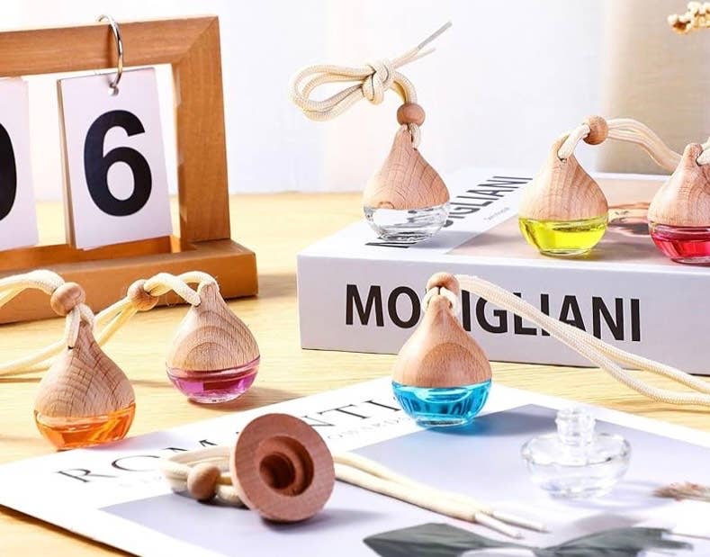 Cross and Crowns - Wholesale Car Freshener - Unisex - Car air freshener diffuser bottles1