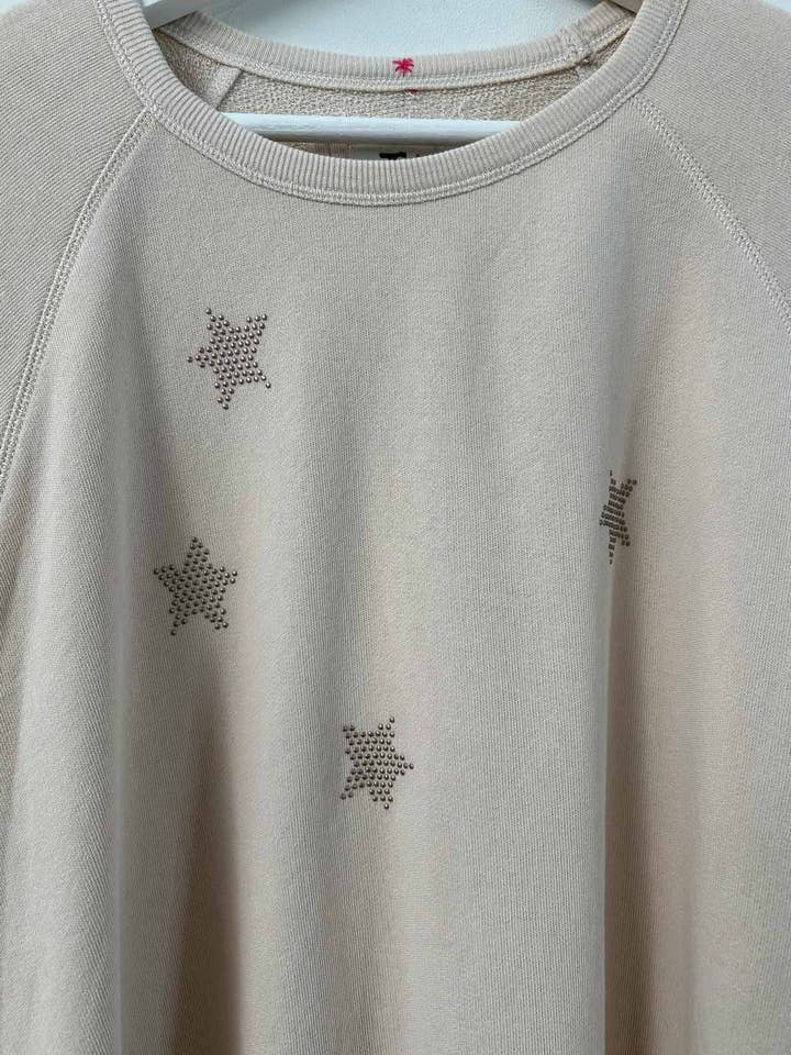 Sweat-shirt Graphique Cabine - Étoiles Écru pour la vente par Label + Thread