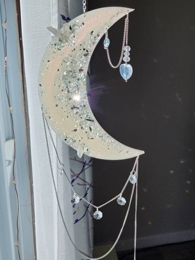 Grey Stone boutique - Wholesale Suncatcher - Pearl Moon Quartz Crystal Suncatcher: Rainbow Room Decor9
