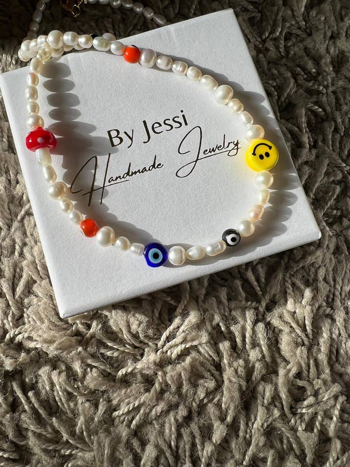 Funny B Bunny Pearls ketting voor wholesale door By Jessi Jewelry