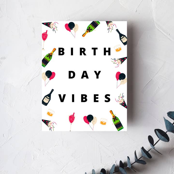 Birthday Vibes - Carte de vœux avec confettis pétillants pour la vente par Urban Belle Designs