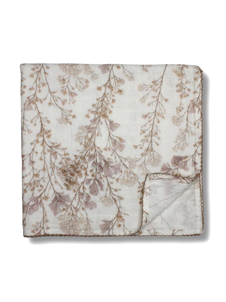 Couverture en mousseline à branches neutres délicates pour la vente par Little Threads