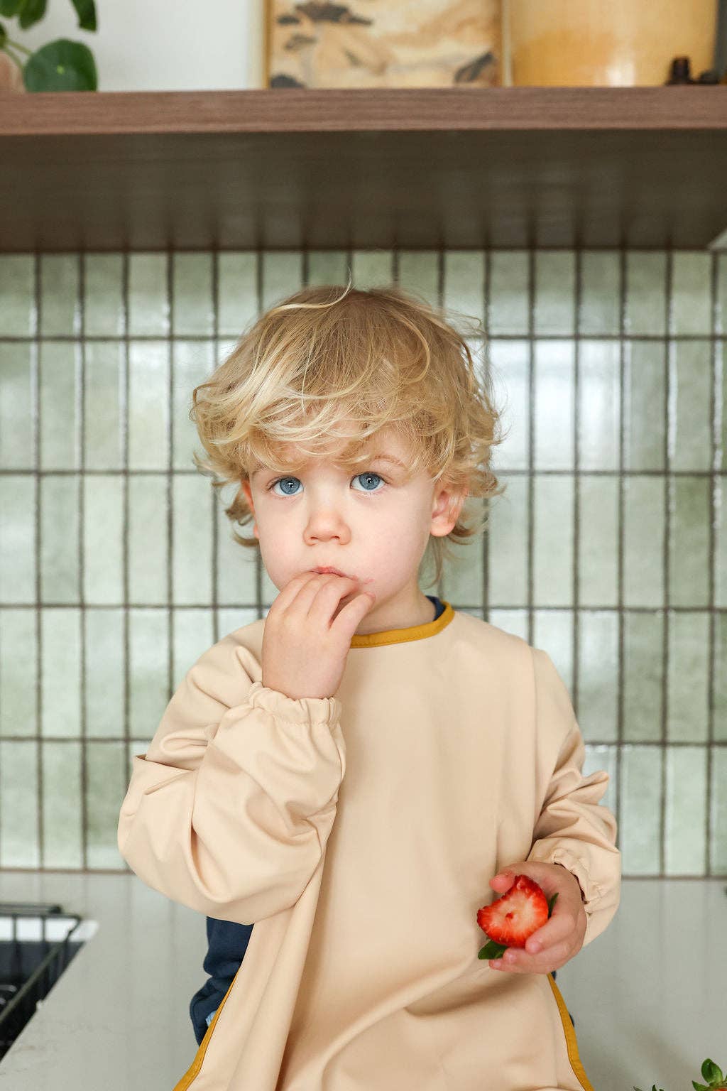 Tilda & Moo - Wholesale Bib - Baby - Vanilla Honey | Smock Bib2