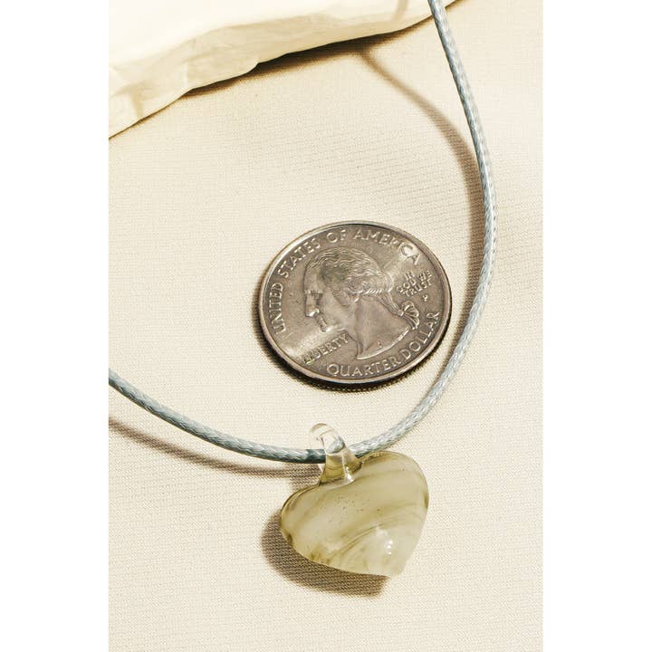 Anarchy Street - Wholesale Pendant/Charm Necklace - Glass Heart Pendant Thread Necklace