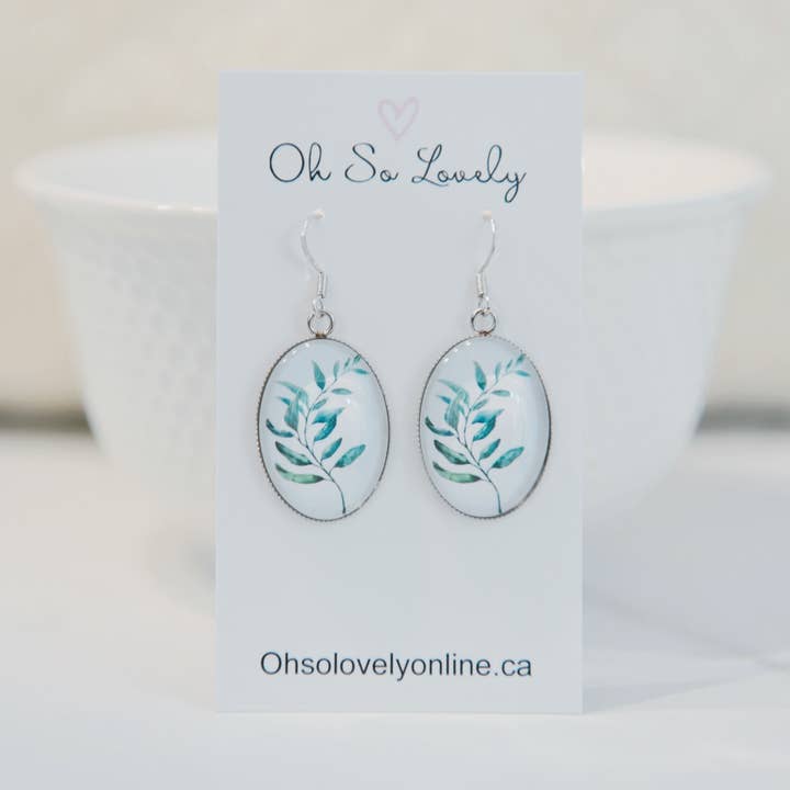 Brincos Pendentes Botânicos Serenos por atacado de Oh So Lovely