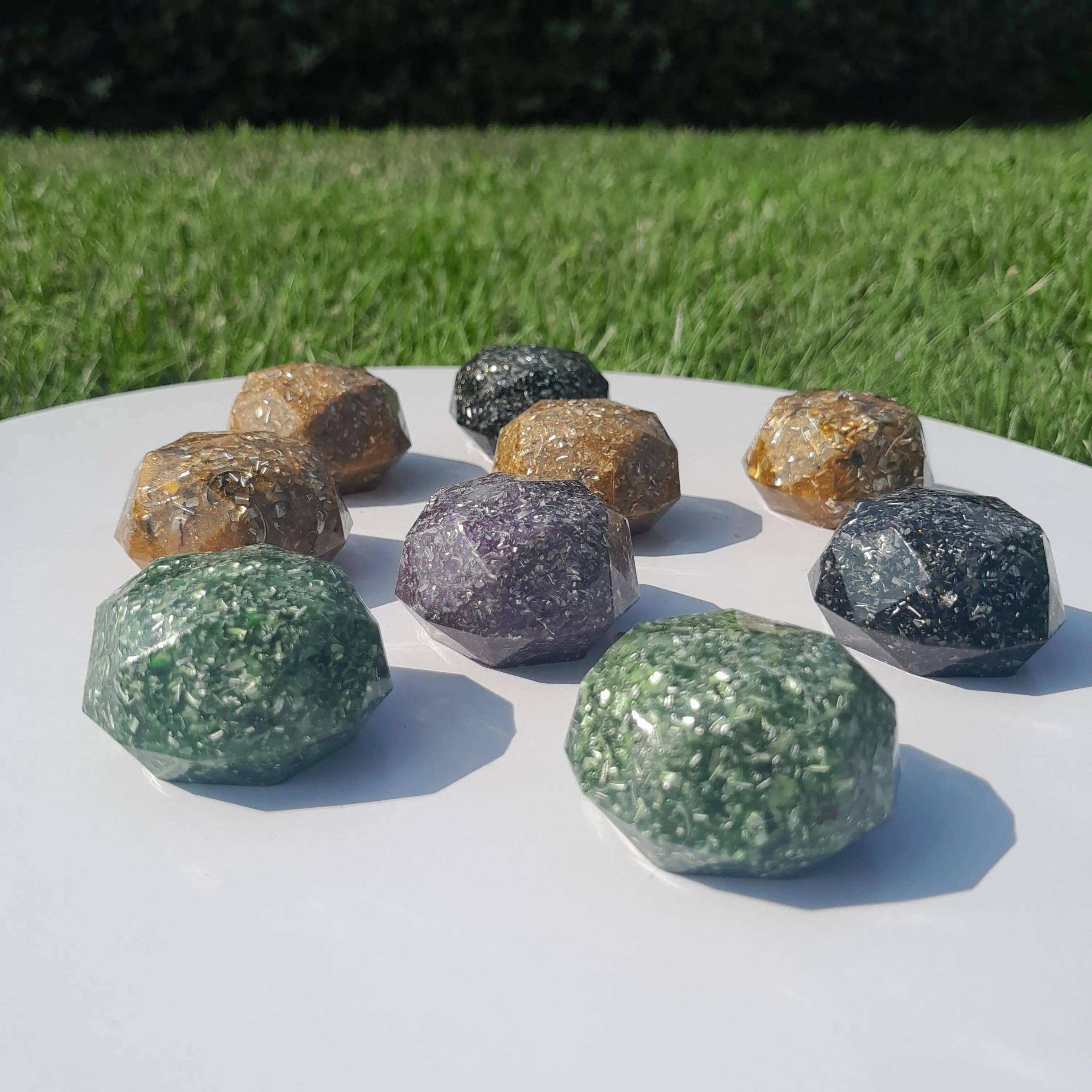 Mundo Orgon - Wholesale Spiritual Stone/Crystal - Mini Orgonite Dome - Pocket Size5