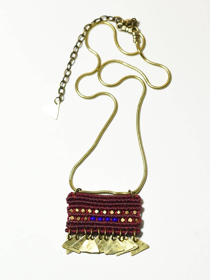 Collana per tablet per la vendita all'ingrosso da parte di AMiRA jewelry