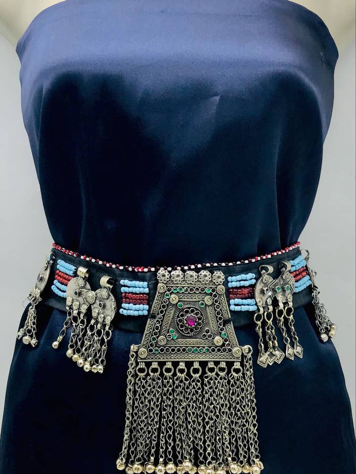 Vintage Kuchi Belt, Tribal Belly Belt With Big Pendant for wholesale by vintarust