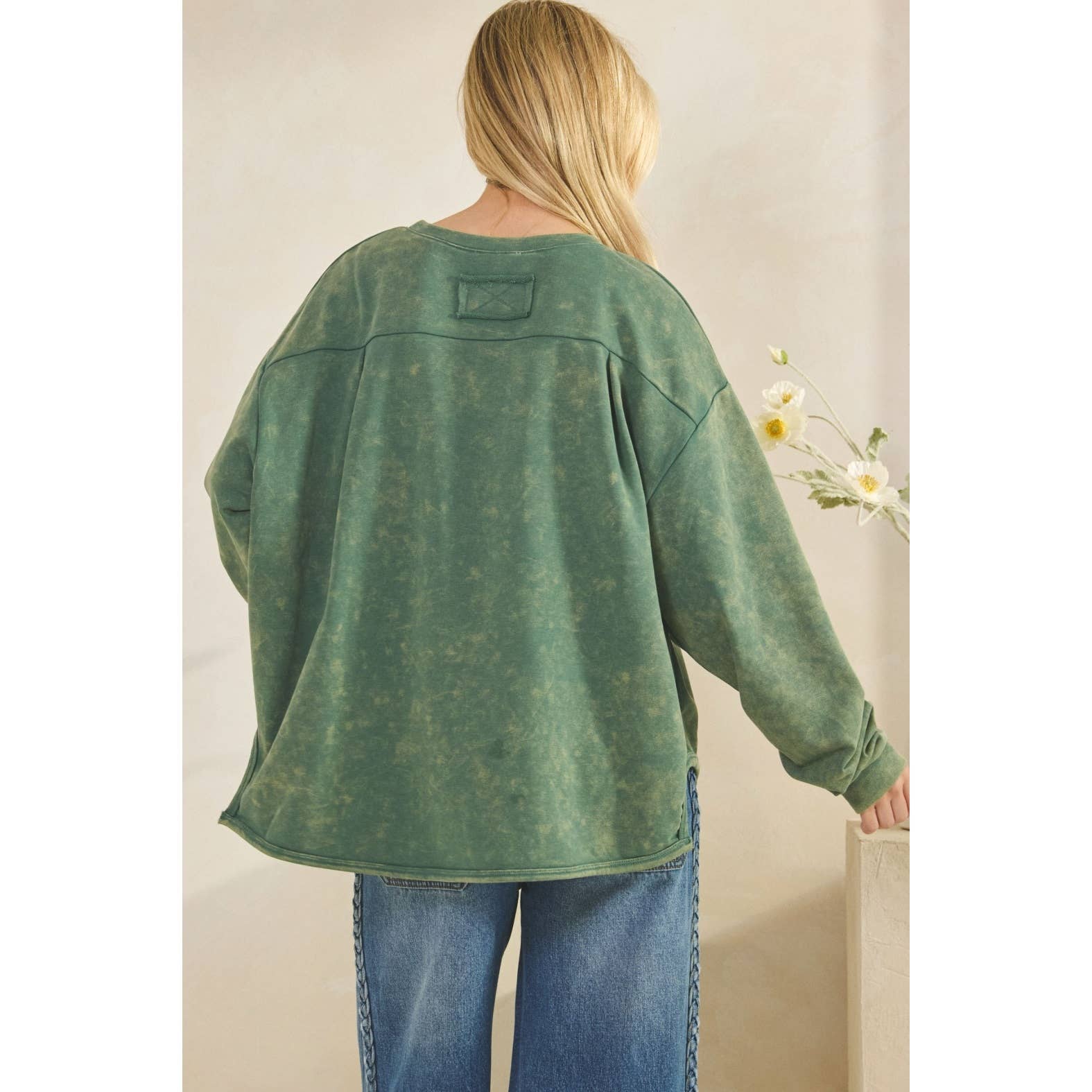 Sage + Fig - Wholesale Sweatshirt - Women's - WHIMSY BOW SWEATSHIRT (ST7972)9