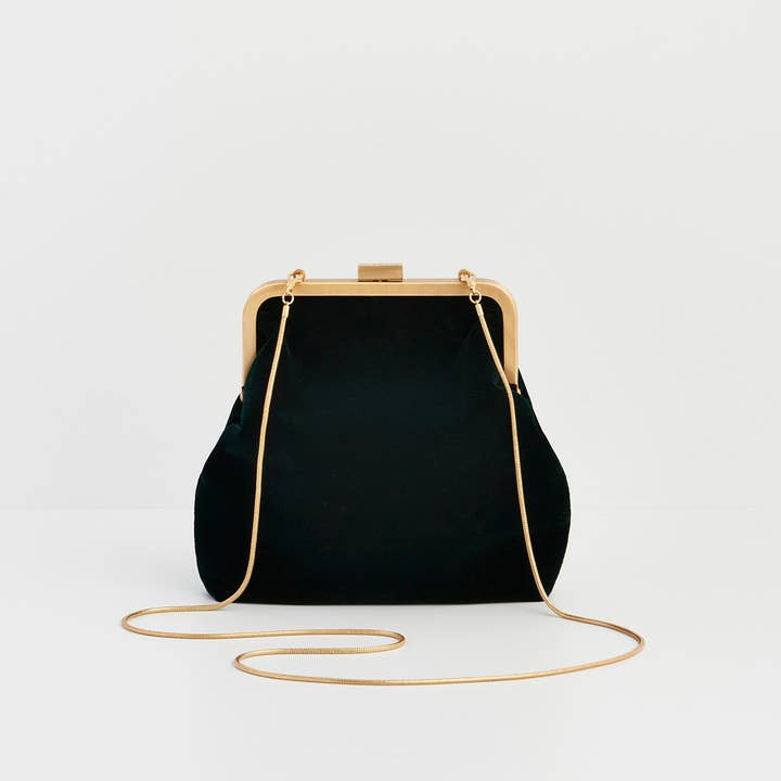 Pochette Verte Into The Woods et autres tendances Résultats pour pochette soirée en vente B2B. Retours gratuits et paiement à 60 jours sur Faire sur Faire.