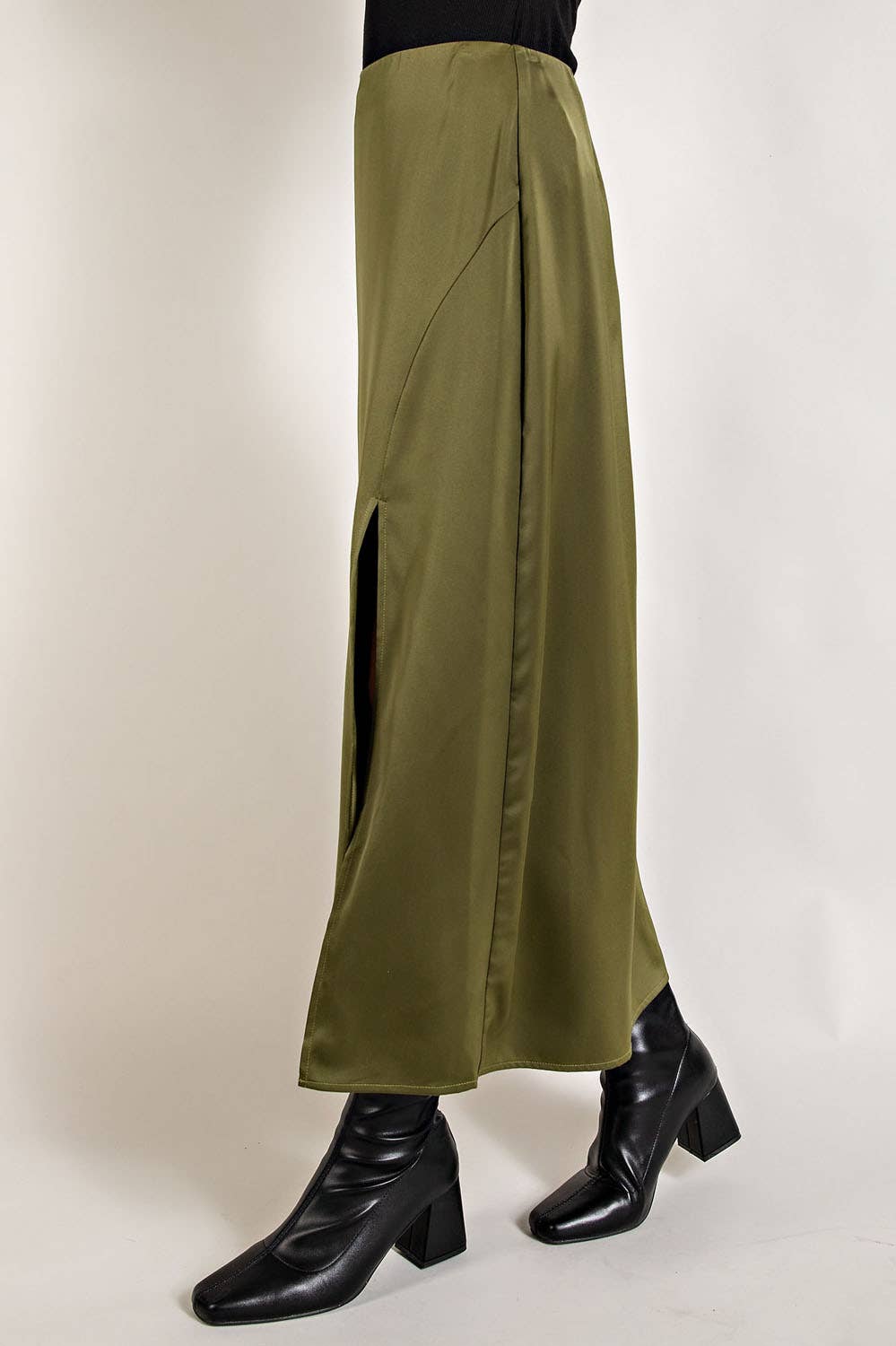 FSL Apparel - Wholesale Skirt - Women's - IS8028 - SATIN FLARED SKIRTS WITH SIDE SLIT13