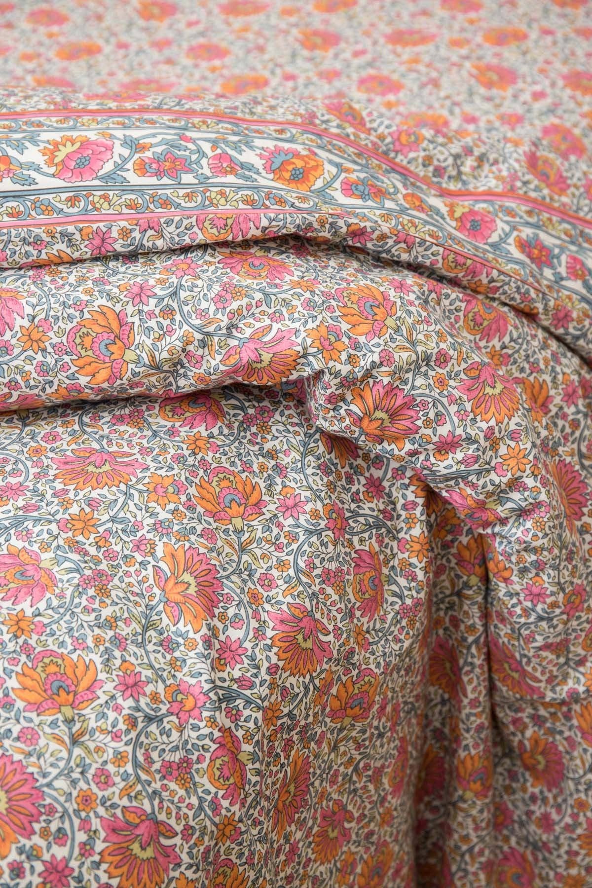 Jardin d hiver en ivoire Nicole Fitted Sheet - Bed linen - flowers - orange - pink for wholesale on Faire1
