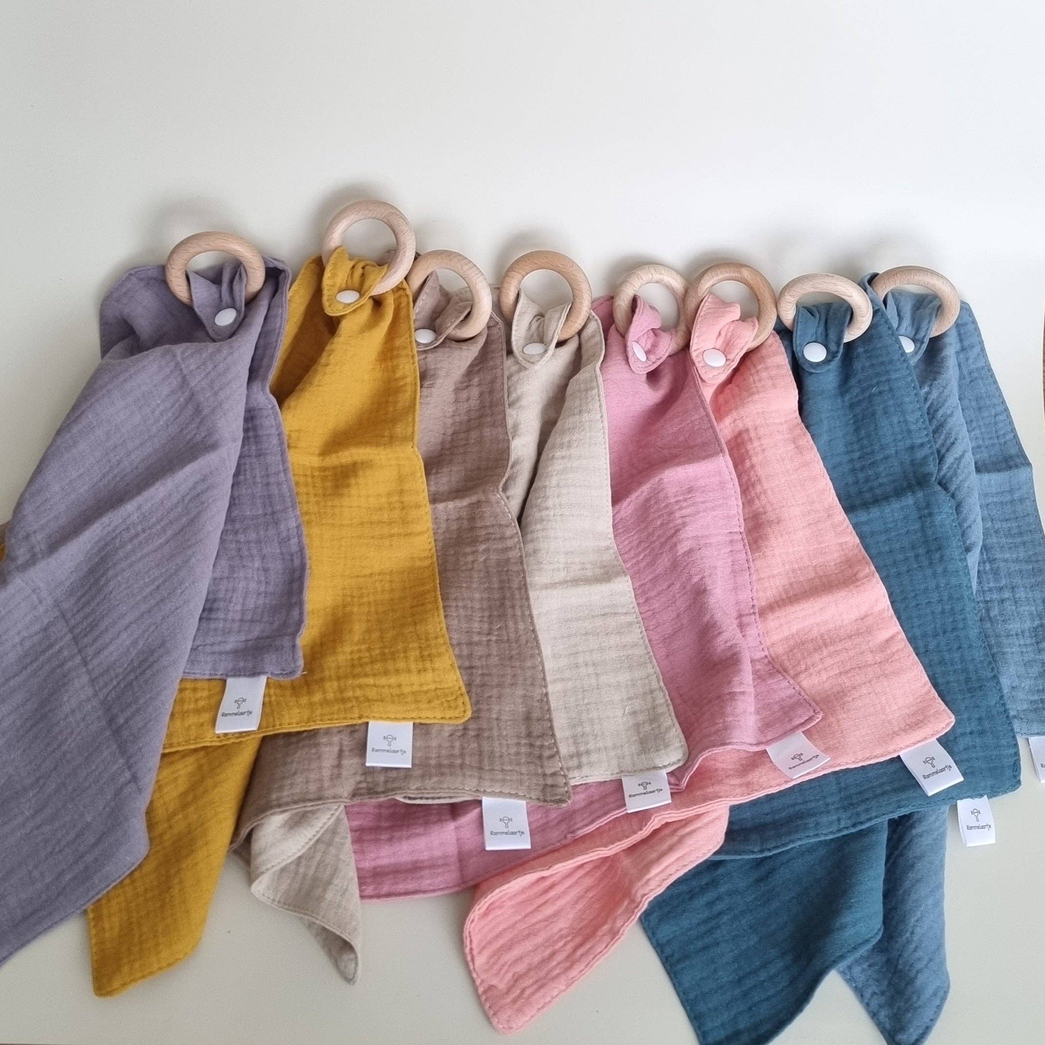 Rammelaartje - Wholesale Tea Towel - Cuddle cloth with beech teether - Sand1