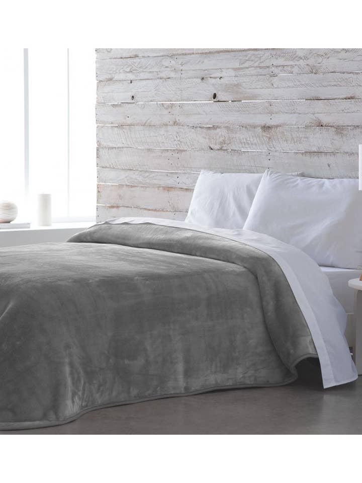 “Basic” Bed Blanket for wholesale by Barceló Hogar