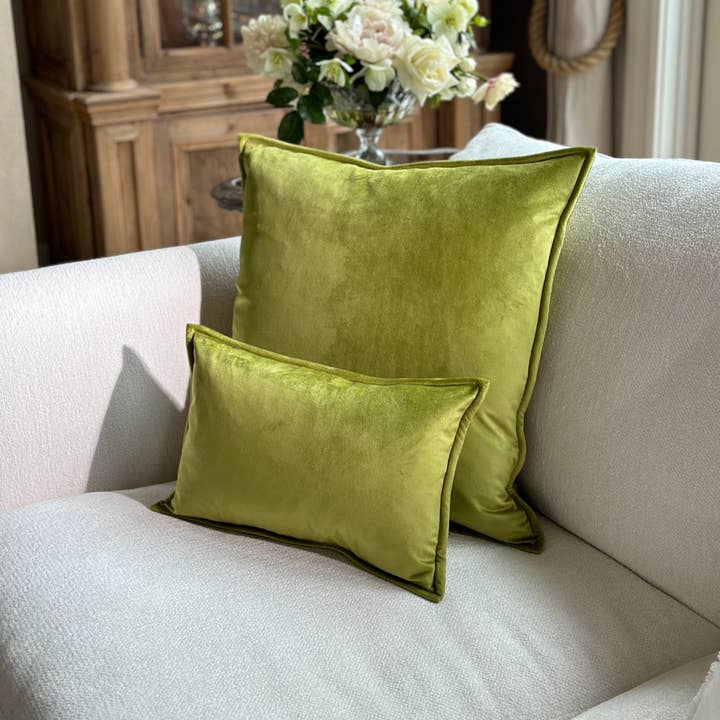 Arte Italica & Crown Linen Designs - Wholesale Throw/Decorative Pillow - Sicily Velvet Boudoir Pillow
