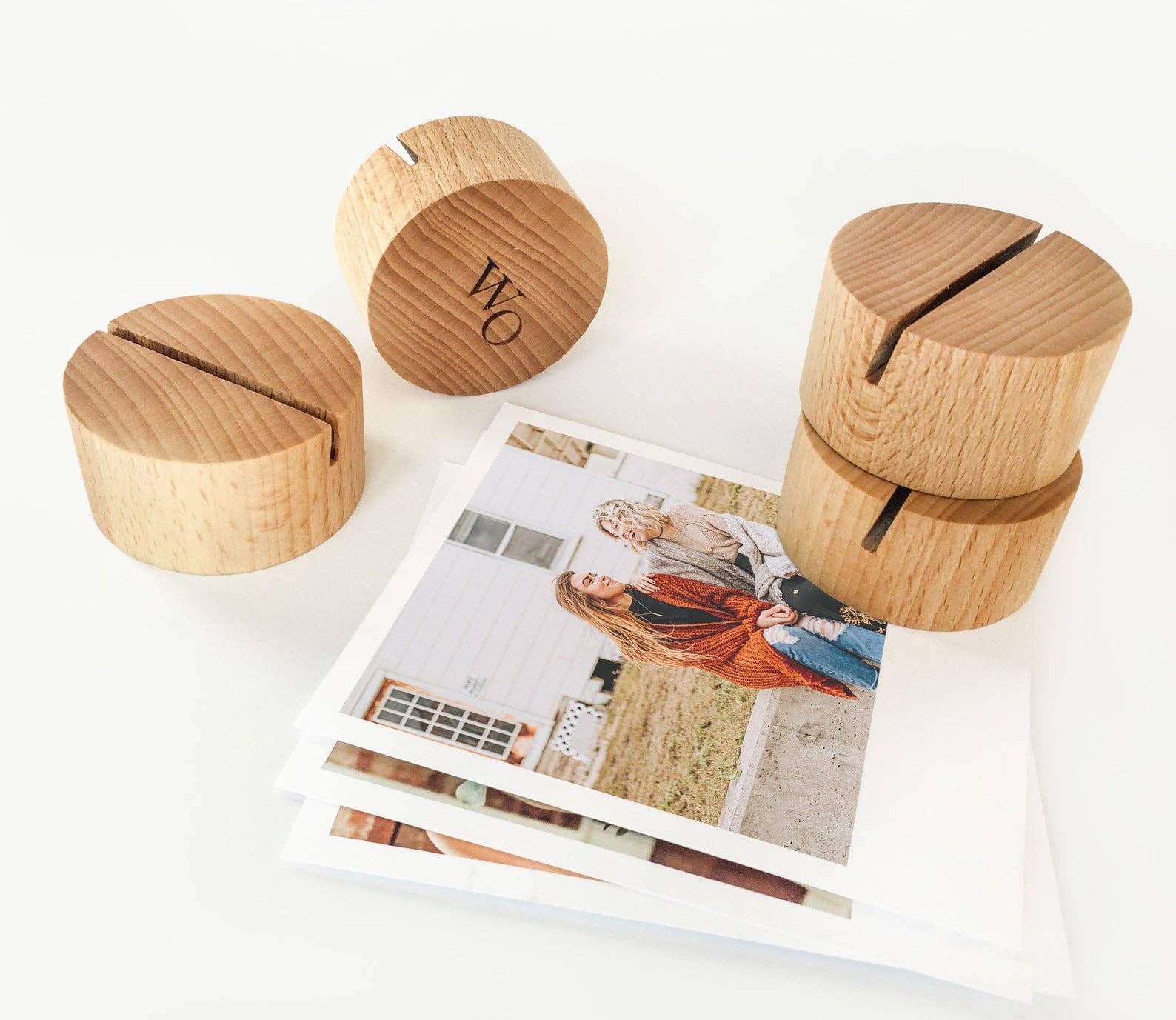 Wooden Objects Co - Wholesale Picture Frame - Round Wood Holder1