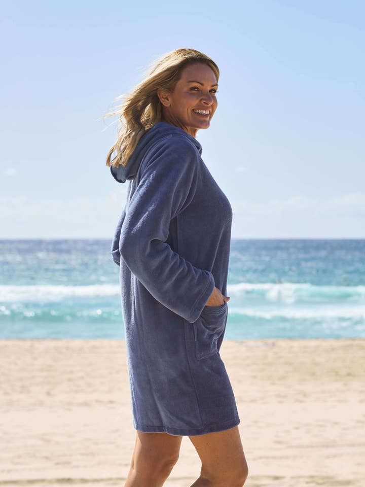 Deep Blue | Women Zip Towel for wholesale by Capimiri