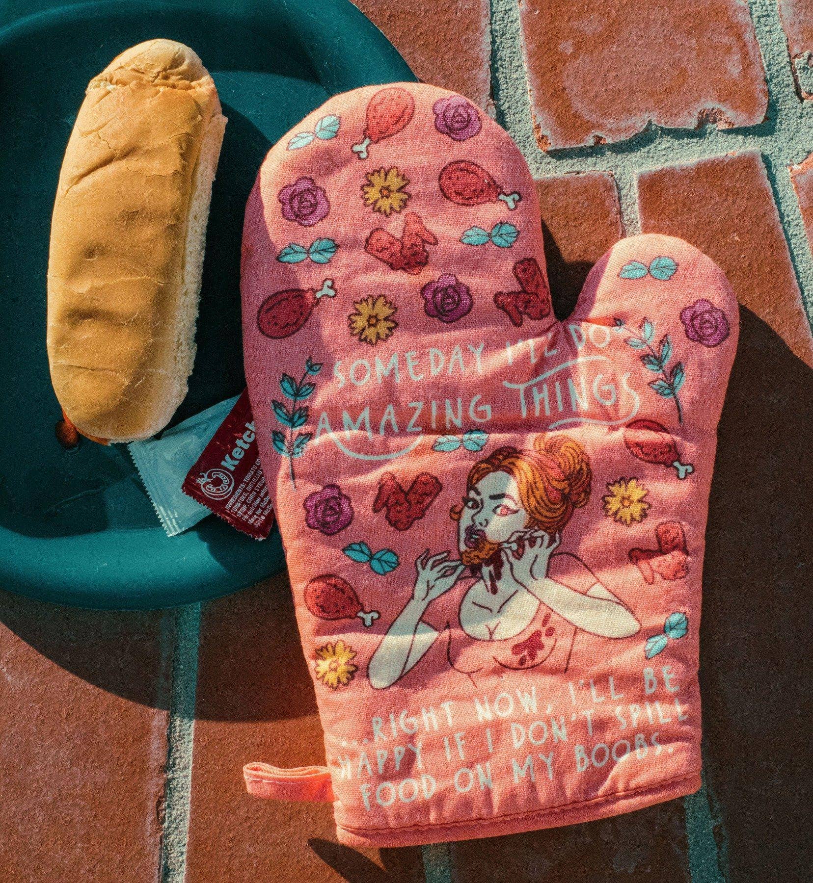 Orange Ill Be Happy If I Dont Spill Food On Boobs Gant de cuisine humoristique en vente sur Faire3