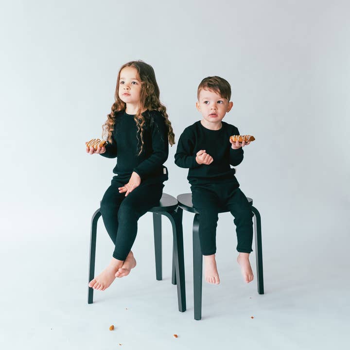 DreamBuy - Vente Haut et bas de pyjama – unisexe - Pyjama noir unisexe côtelé pour adulte1