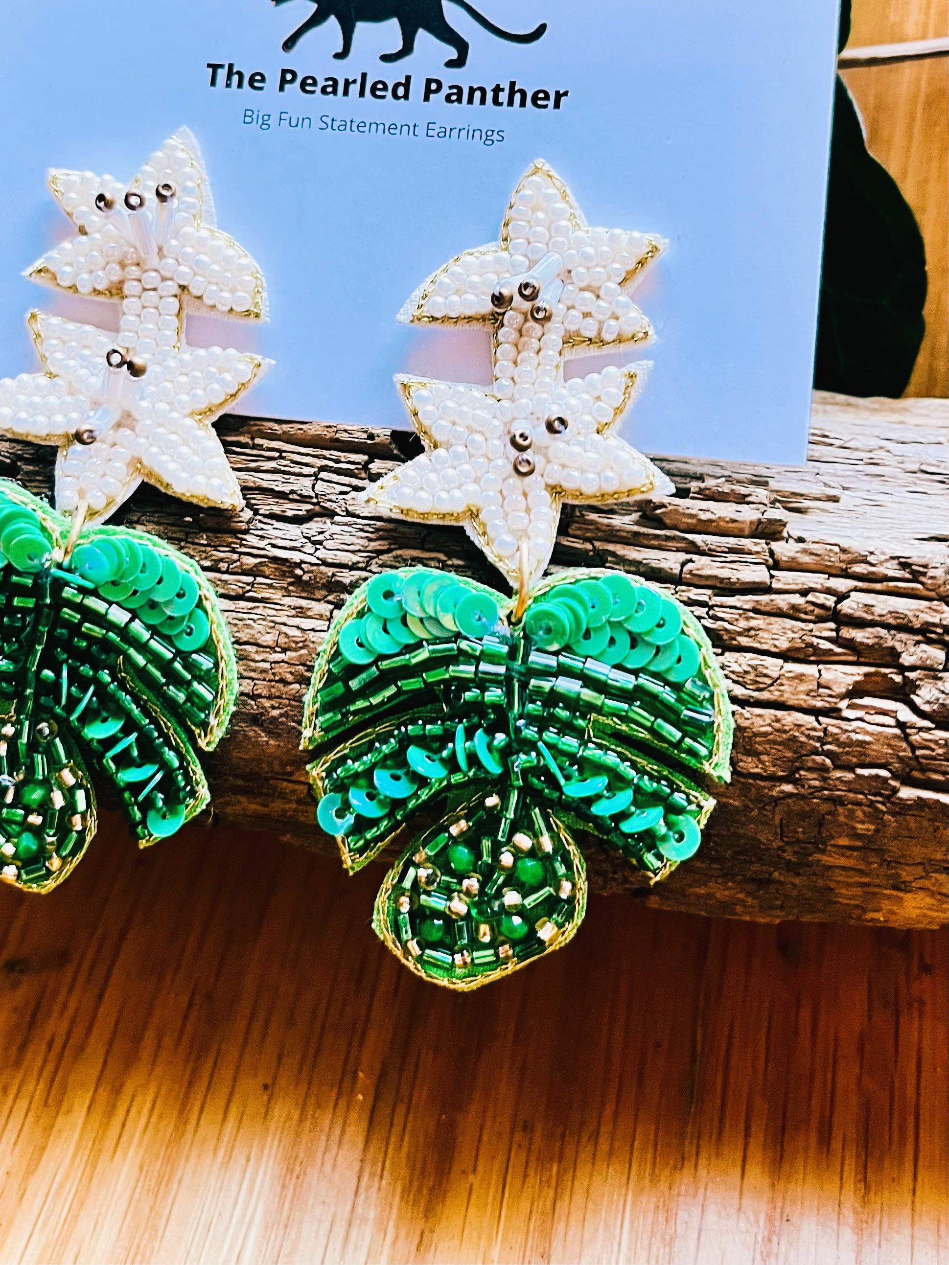 The Pearled Panther - Wholesale Dangle Earrings - Floral White Flower Green Monstera Leaf Beaded Earrings2
