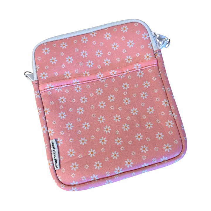 ReaderBag "Daisies" | incl. shoulder strap for wholesale by Lovinbookscandle