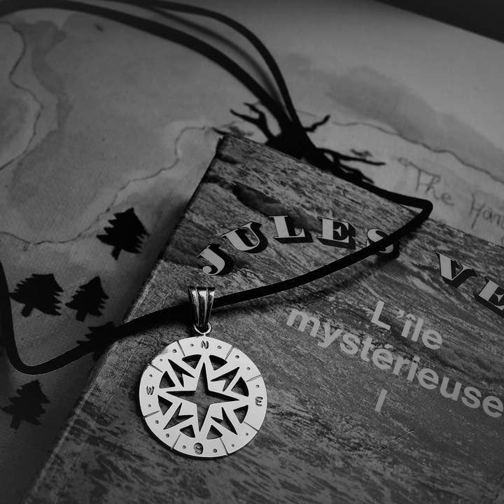 Medalhão “O espírito do viajante” por atacado de RoxyLab