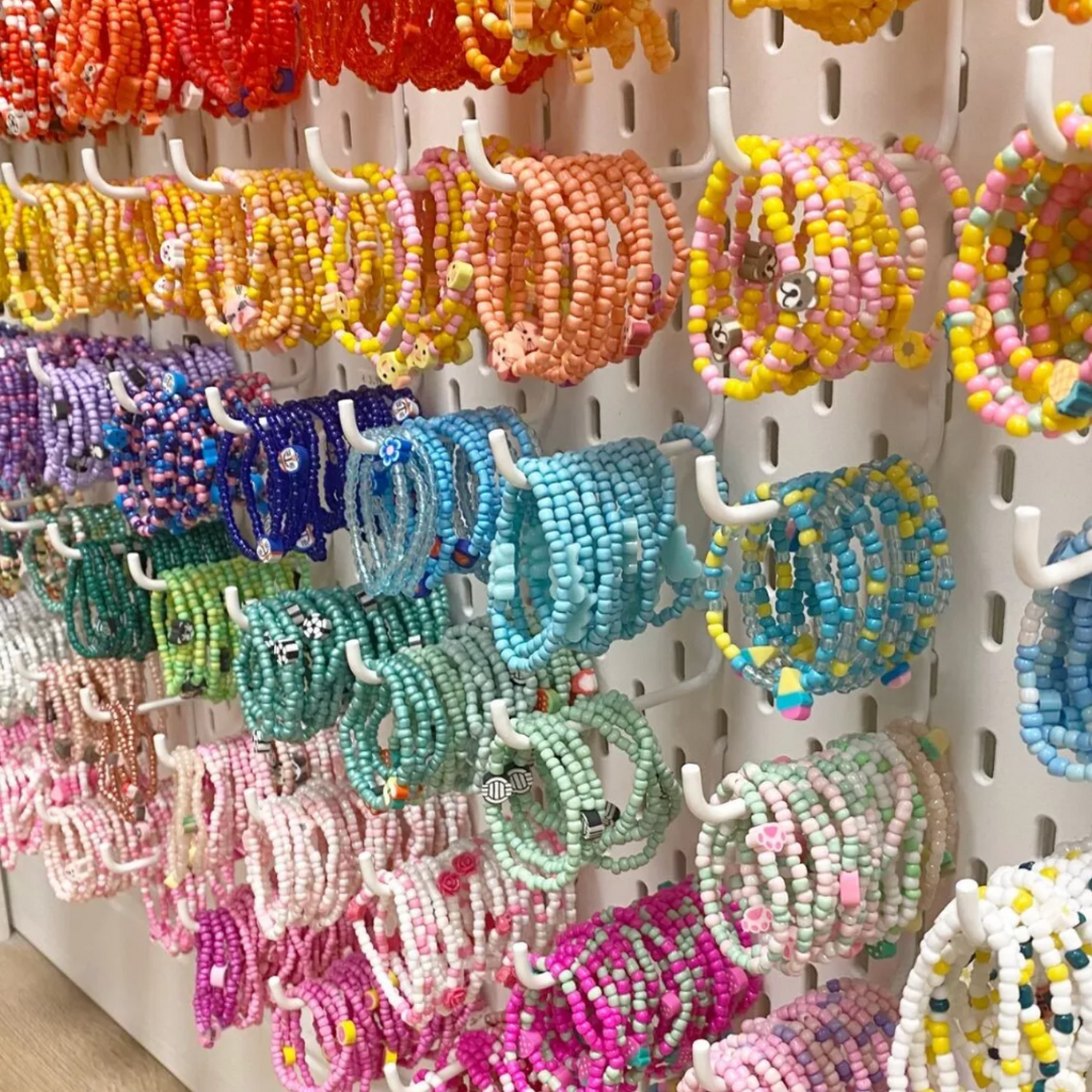 Modestideas - Venta al por mayor Pulsera de cuentas - Niños - Pulsera pequeña con smiley | Alegres joyas artesanales para niños3