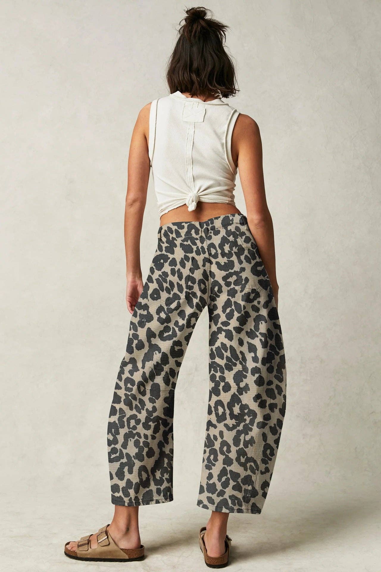 Marayn - Wholesale Jeans - Women's - Leopard Print Loose Fit MidRise Denim Jeans5