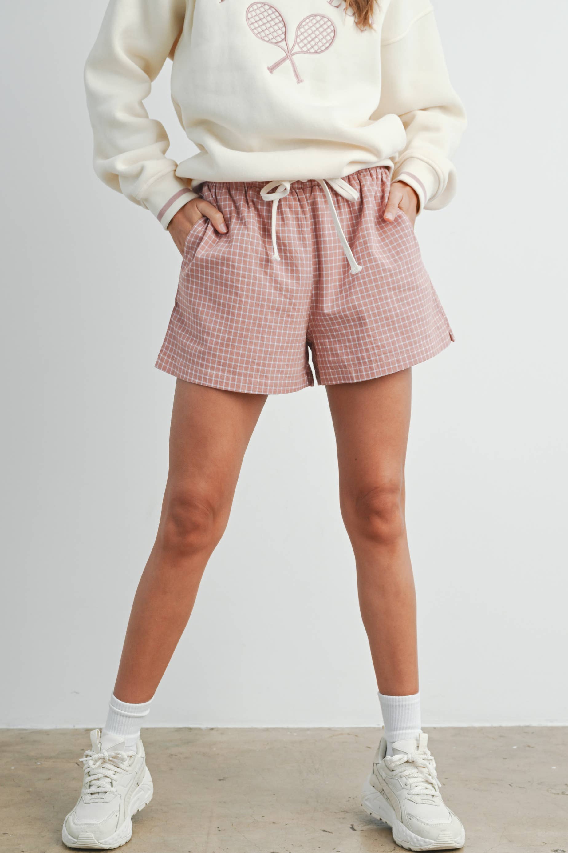 BUTTERMELON - Vendita all'ingrosso Pantaloncini - Donna - Shorts a quadretti con coulisse elastica - BMP74506