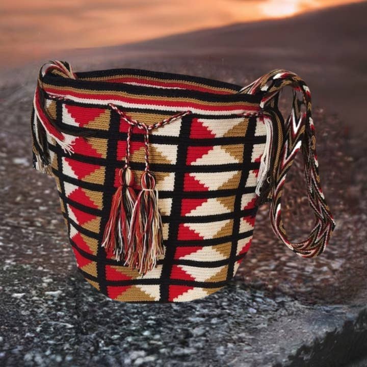 Zelda Stor handgjord virkad Wayuu Mochila väska för wholesale av Wuitusu