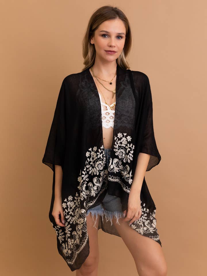 Leto Accessories - Vente Kimono – femme - Kimono brodé floral style bohème chic avec détails en points et pompons 🌼20