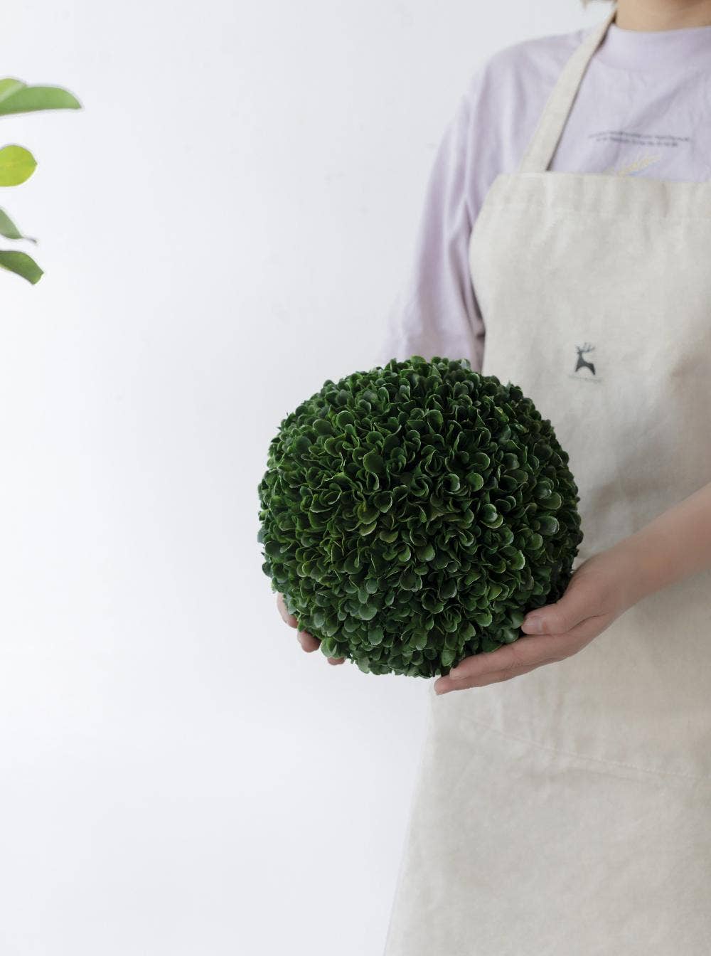 A&B Home Group Inc. - Wholesale Artificial Plant - D8.5" Faux Boxwood Topiary Ball1