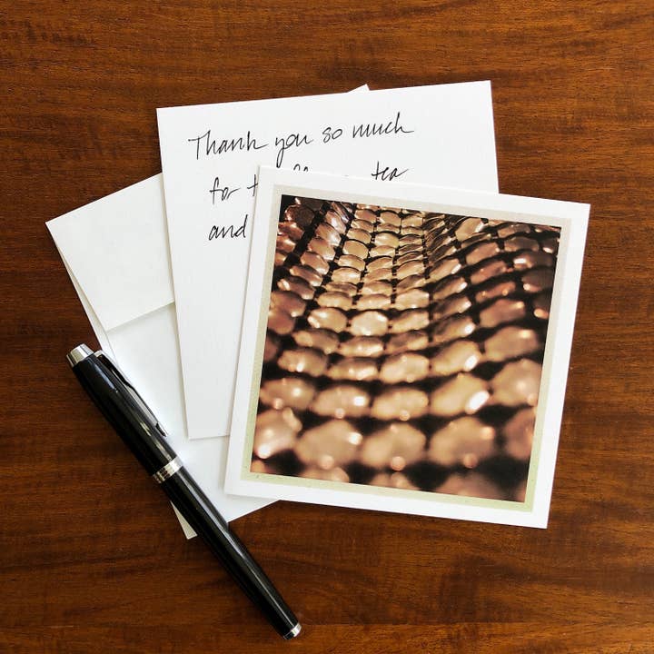 Tarjeta de felicitación Gigi's Purse en blanco para venta al por mayor de Whispered Light Greeting Cards