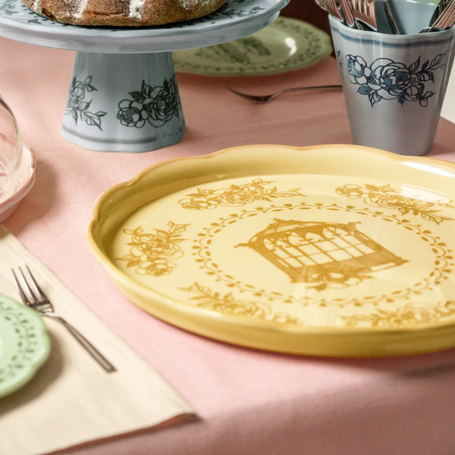 Guzzini - Wholesale Serving Tray - JOSEPHINE - Large Round Tray * FAIRE EXCLUSIVE 4