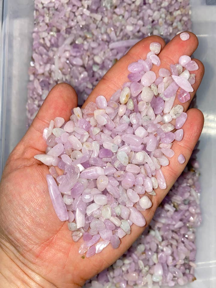 Bulk Kunzite Polished Crystal Chips (1 lbs) Size: 5mm to 7mm for wholesale by New Moon Beginnings
